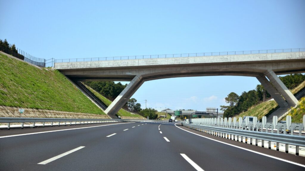 塗膜調査の対象となる構造物